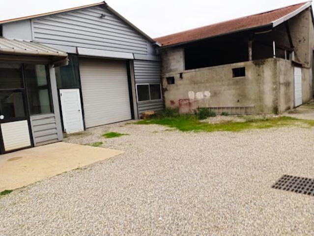 Vente Maison 2 pièces 400 m2 Vaulx en Velin
