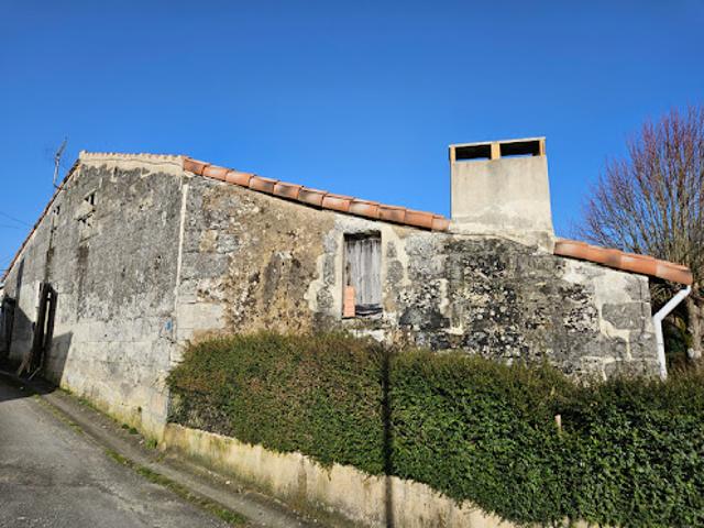 Vente Maison 2 pièces 48 m2 Saint Dizant du Gua