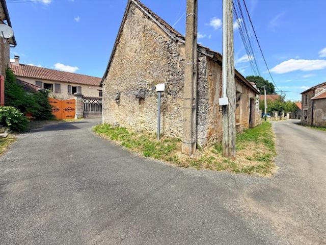 Vente Maison 1 pièce 62 m2 Savignac les Eglises