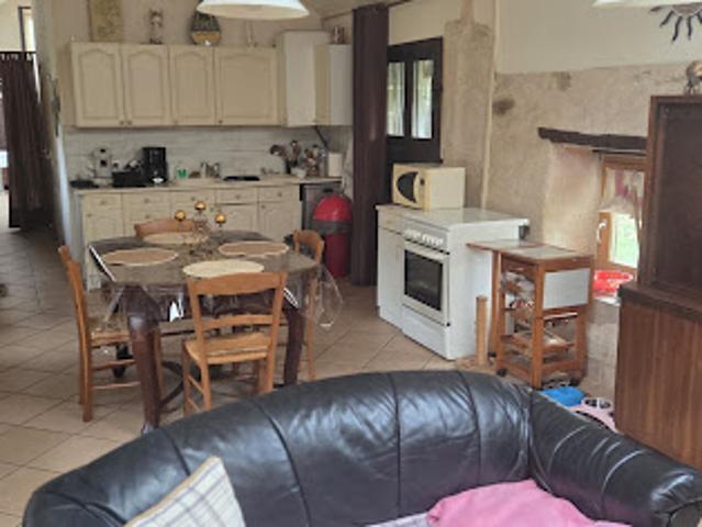 Vente Maison 2 pièces 70 m2 Lubersac