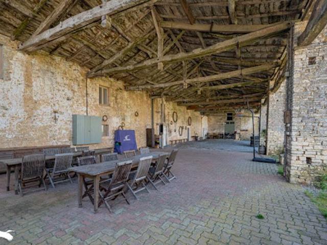 Vente Maison 31 pièces 1075 m2 Asnières la Giraud
