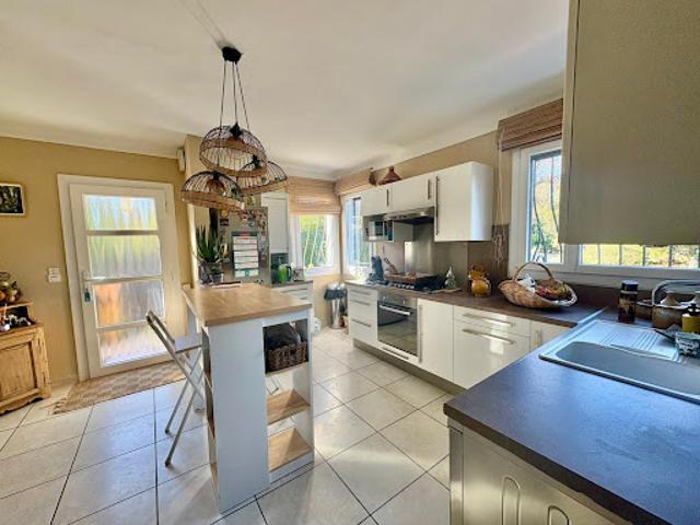 Vente Maison 7 pièces 105 m2 Tourrettes