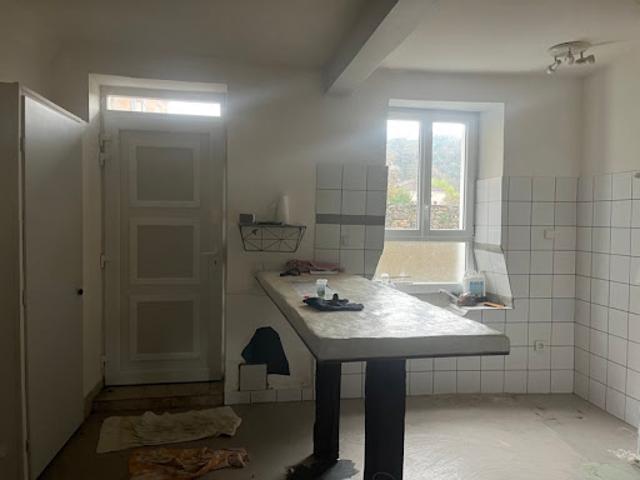 Vente Maison 7 pièces 100 m2 Castelfranc