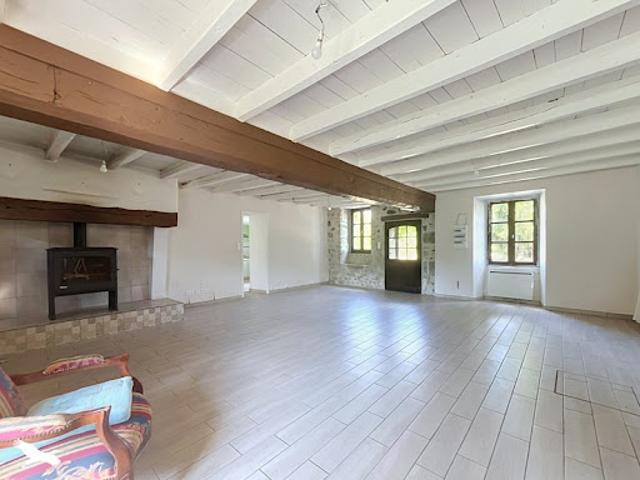 Vente Maison 7 pièces 103 m2 Saint Mathieu