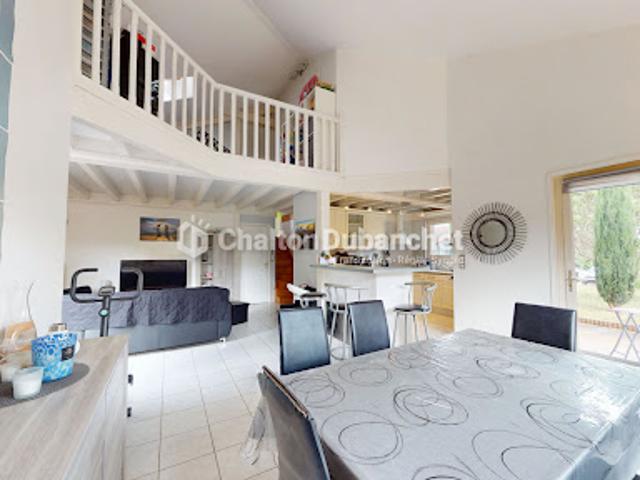 Vente Maison 7 pièces 118.54 m2 Saint Alban les Eaux