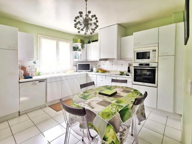 Vente Maison 7 pièces 110 m2 Magny les Hameaux