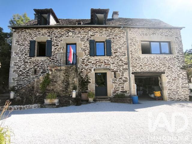Vente Maison 7 pièces 110 m2 Castelnau de Mandailles