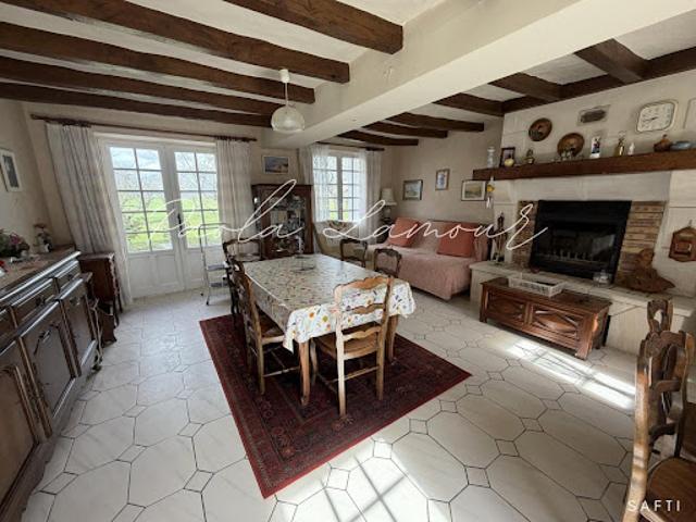Vente Maison 7 pièces 110 m2 Ligueil