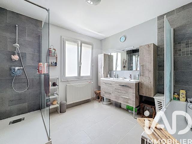 Vente Maison 7 pièces 127 m2 Bonneuil en Valois