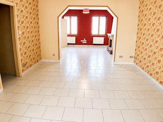 Vente Maison 7 pièces 129 m2 Neuville Saint Rémy