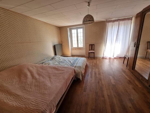 Vente Maison 7 pièces 120 m2 Maurs