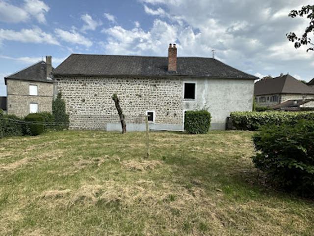 Vente Maison 7 pièces 120 m2 Flayat