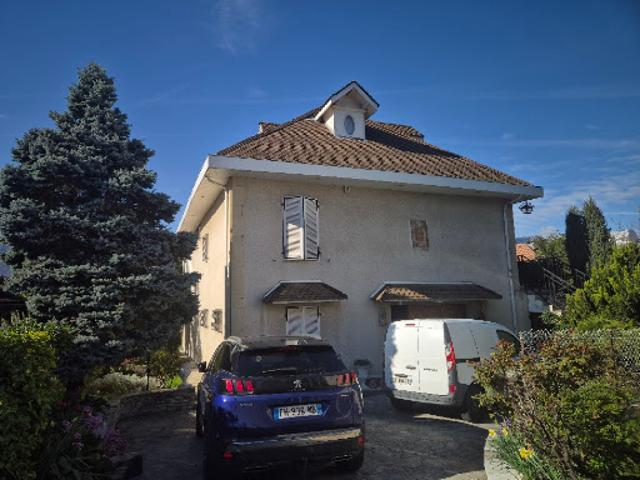 Vente Maison 7 pièces 120 m2 Gieres