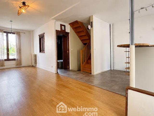Vente Maison 7 pièces 121 m2 Montreuil