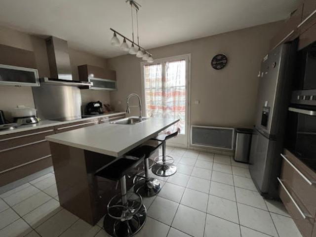 Vente Maison 7 pièces 135 m2 Magny en Vexin