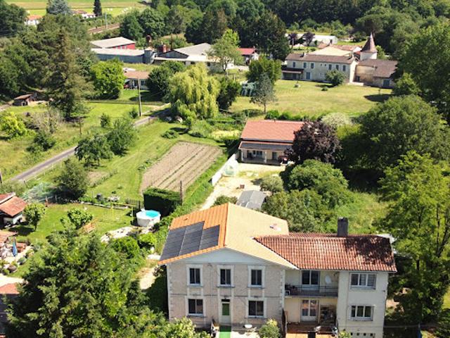 Vente Maison 7 pièces 135 m2 Médillac