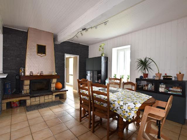 Vente Maison 7 pièces 135 m2 Montaigu le Blin