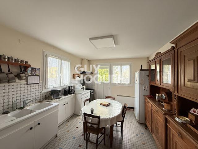Vente Maison 7 pièces 135 m2 Bourges