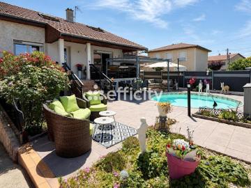 Vente Maison 7 pièces 135 m2 Decines charpieu