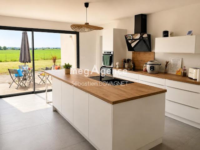 Vente Maison 7 pièces 135 m2 Fye