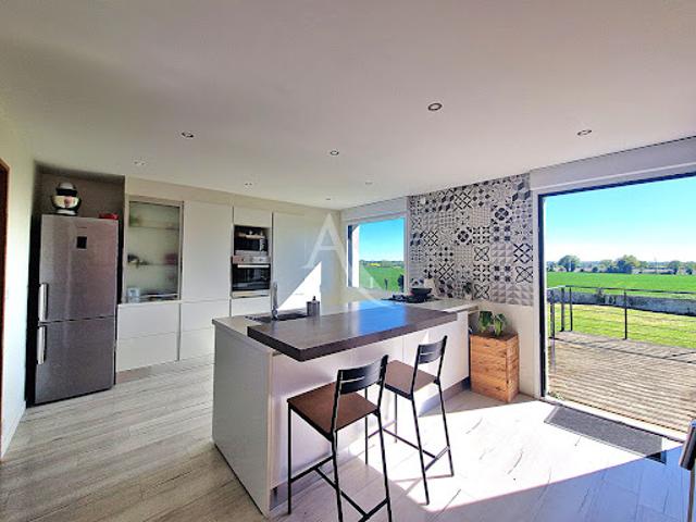 Vente Maison 7 pièces 135 m2 Soeurdres
