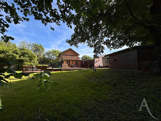 Vente Maison 7 pièces 136 m2 Bourges
