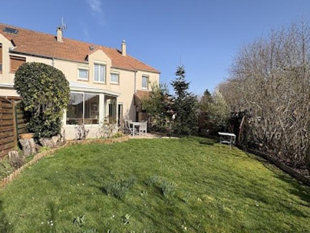 Vente Maison 7 pièces 137 m2 Chateaufort