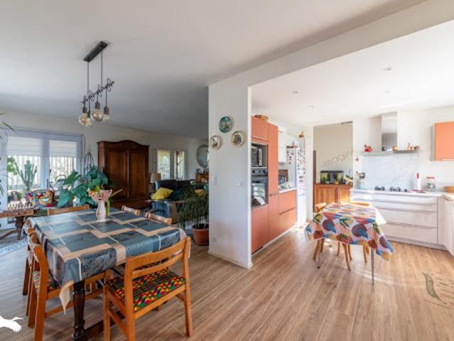 Vente Maison 7 pièces 137 m2 Douelle
