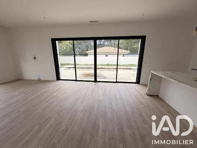 Vente Maison 7 pièces 138 m2 Loupes