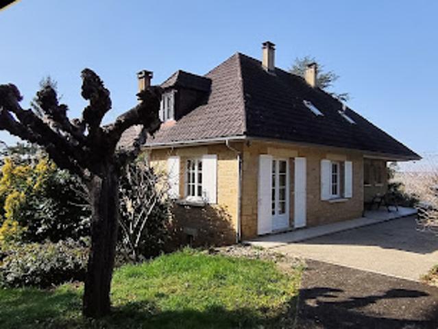 Vente Maison 7 pièces 138 m2 Saint Martial de Nabirat