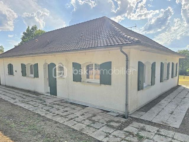 Vente Maison 7 pièces 138 m2 Les Eglisottes et Chalaures