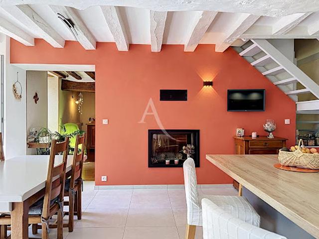Vente Maison 7 pièces 138 m2 Saint germain des pres