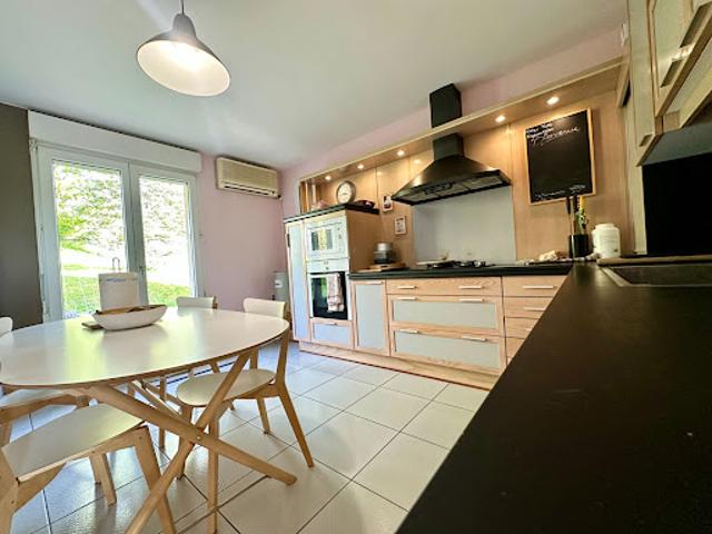 Vente Maison 7 pièces 138.97 m2 Larnod