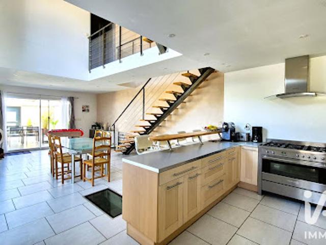 Vente Maison 7 pièces 139 m2 Faramans