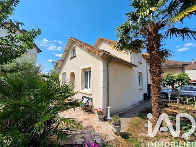 Vente Maison 7 pièces 139 m2 Sainte genevieve des bois