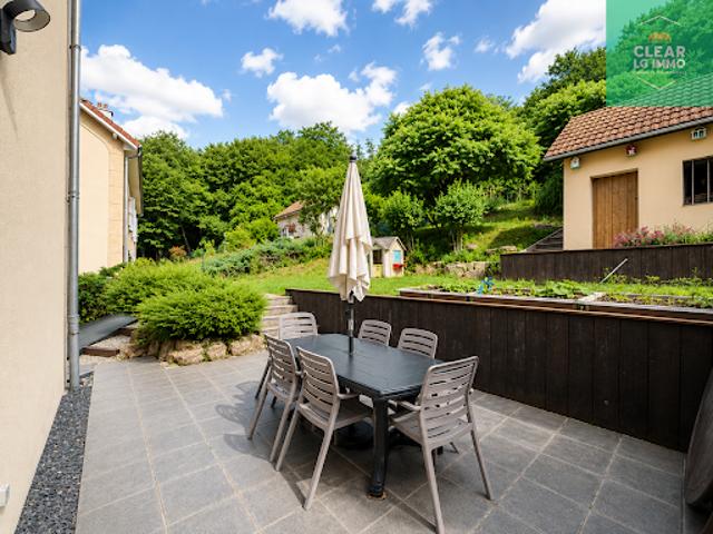 Vente Maison 7 pièces 130 m2 Neufchef