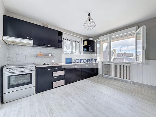Vente Maison 7 pièces 130 m2 Bourg Blanc