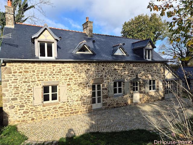 Vente Maison 7 pièces 130 m2 Gorron