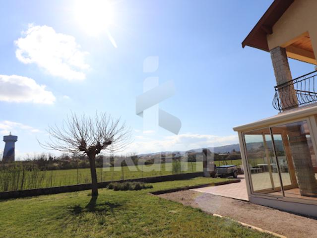 Vente Maison 7 pièces 130 m2 Saint Rambert d'Albon