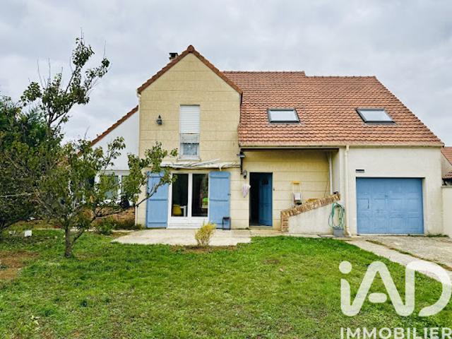 Vente Maison 7 pièces 130 m2 Savigny le Temple