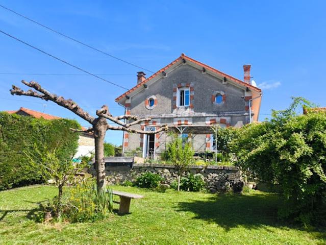 Vente Maison 7 pièces 131 m2 Saint Sornin