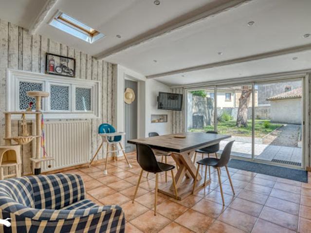 Vente Maison 7 pièces 131 m2 Sainte Foy la Grande