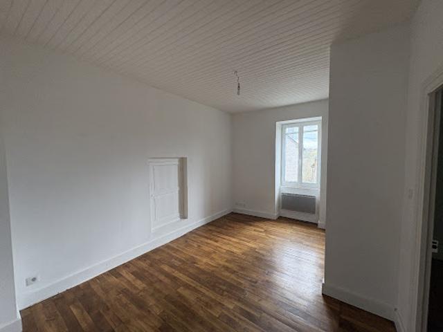 Vente Maison 7 pièces 131.5 m2 Saint Aulaire