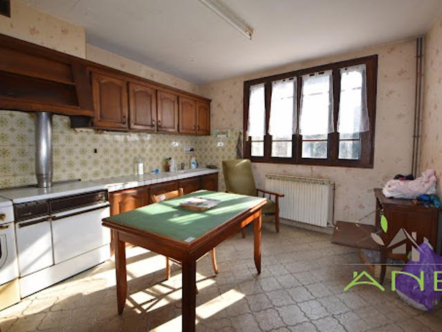 Vente Maison 7 pièces 132 m2 Ecuras