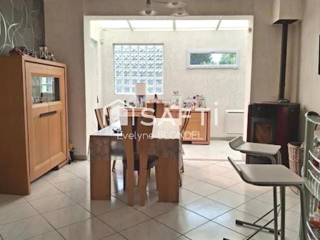 Vente Maison 7 pièces 132 m2 Hermes
