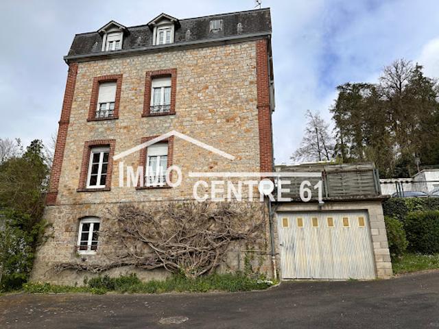 Vente Maison 7 pièces 133 m2 Bagnoles de l'Orne Normandie