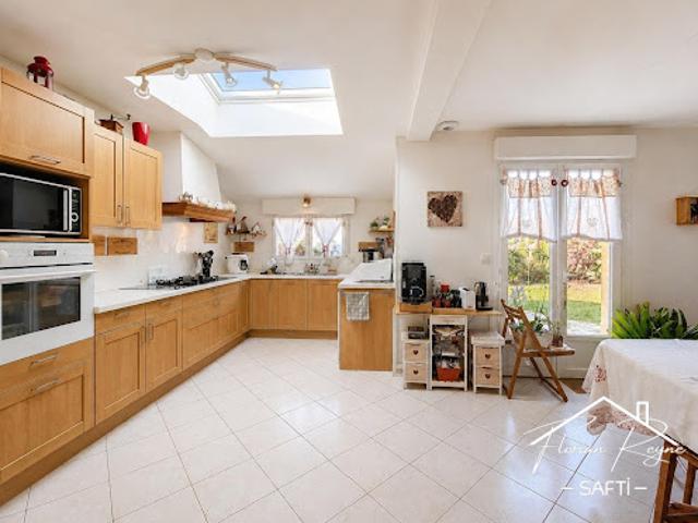 Vente Maison 7 pièces 133 m2 Blanquefort