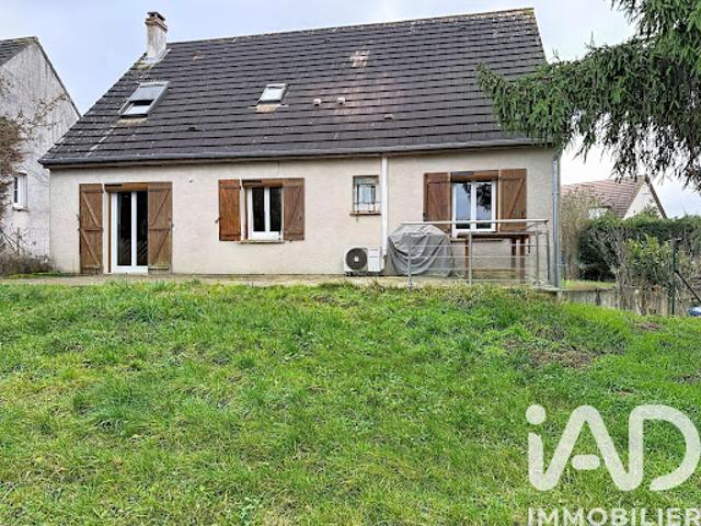 Vente Maison 7 pièces 133 m2 Faverolles