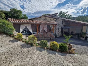 Vente Maison 7 pièces 133.8 m2 Saint Paul le Jeune