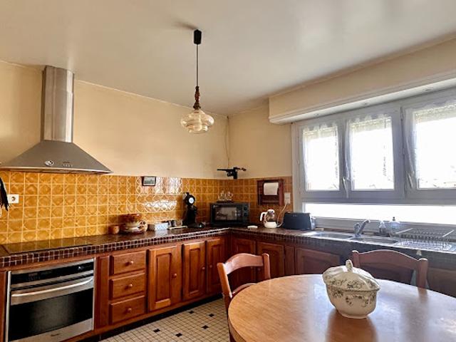 Vente Maison 7 pièces 133.9 m2 Oloron Sainte Marie